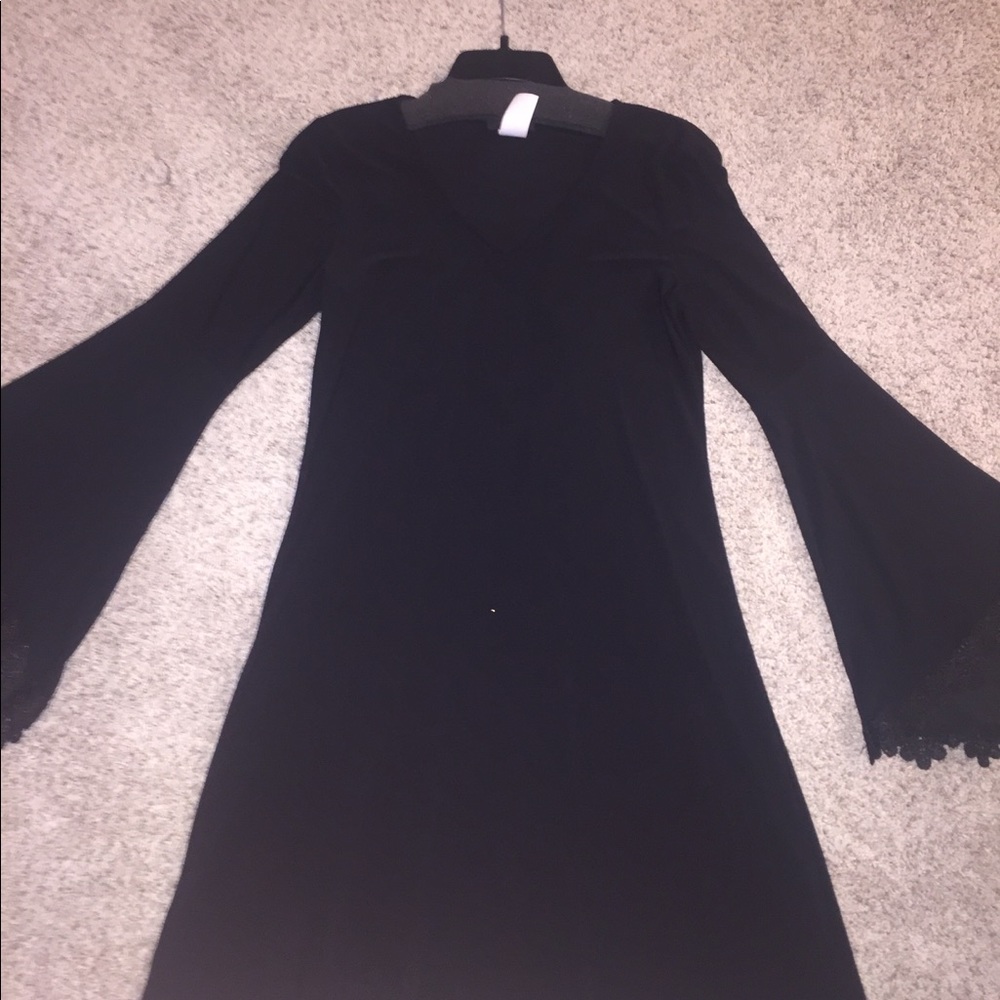 Loose Long Sleeve Black Formal Dress